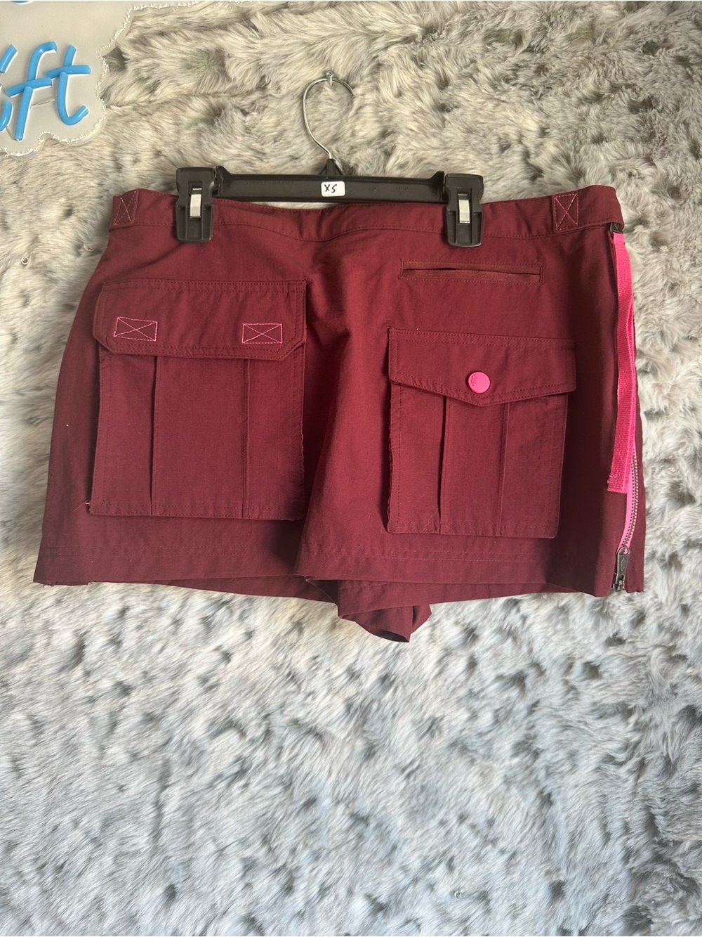 115 FP Movement by Free People Burgundy Cargo Skort med